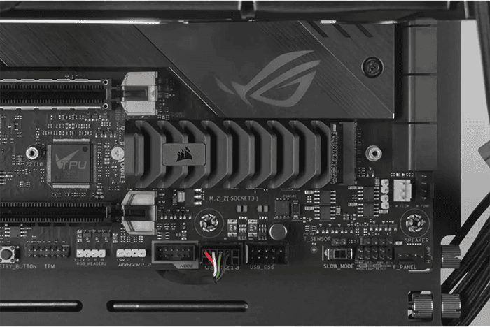 حافظه SSD اینترنال 2 ترابایت Corsair مدل MP600 PRO XT M.2